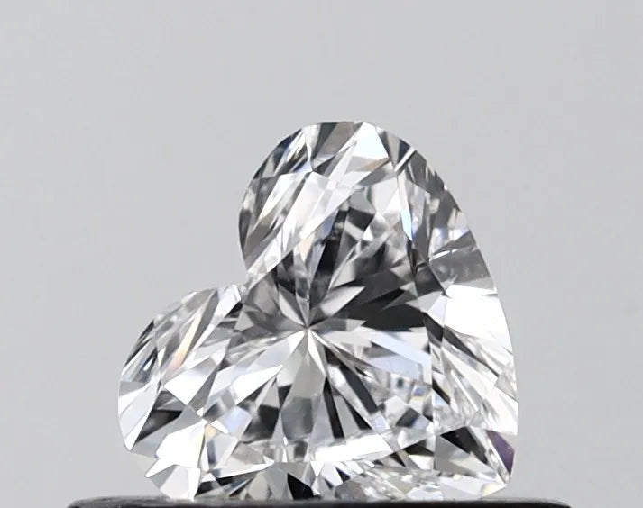 0.51ct Heart Lab Grown Diamond (Colour D, Clarity VVS2, IGI Certified)