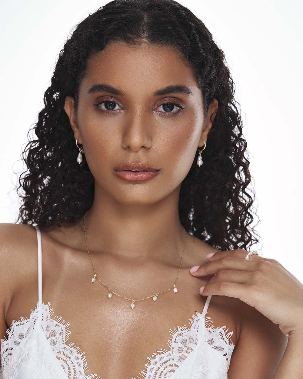 Cercei Pearl Me Up Huggies