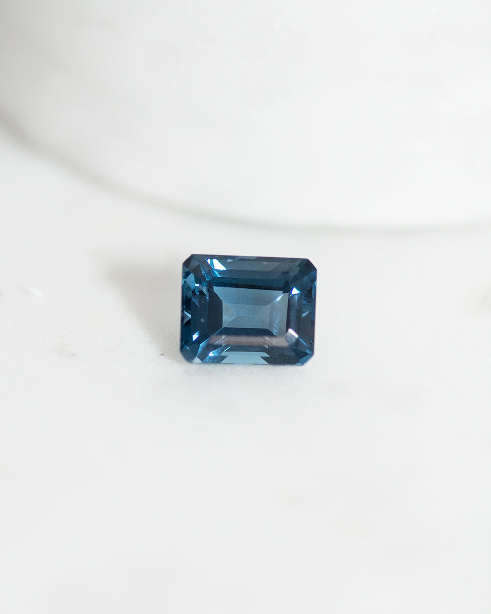 Topaz Swiss, Octogon, 6.89 ct