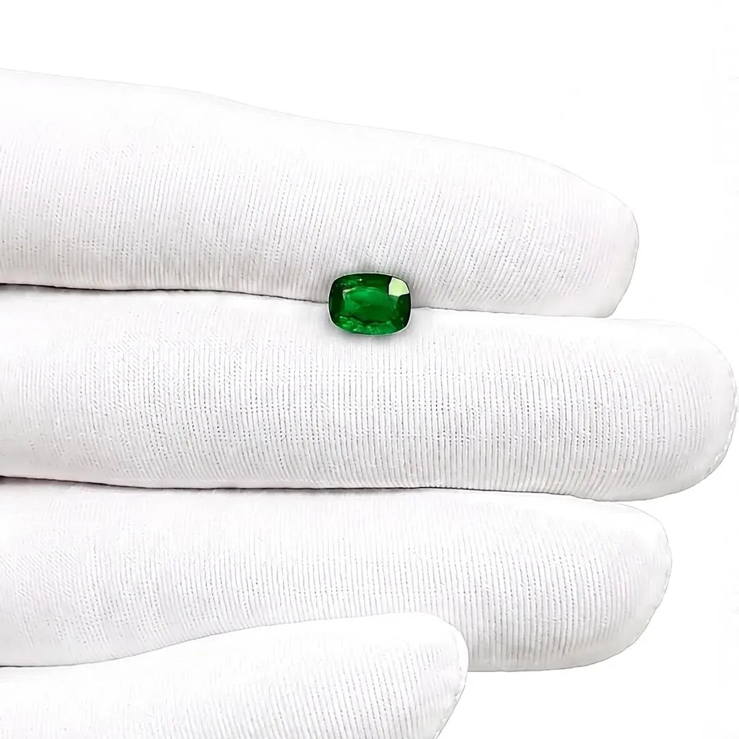 1.42ct Cushion Natural Emerald (Colour Green, Clarity Moderately Included, Cut Faceted)